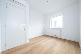 Zagreb, Heinzelova VMD, novogradnja, četverosoban stan NKP 122,16 m2, Zagreb, Appartamento