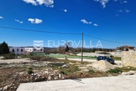 Istra, Smoljanci, građevinsko zemljište 991 m2 sa dozvolom za gradnju, Svetvinčenat, Terreno