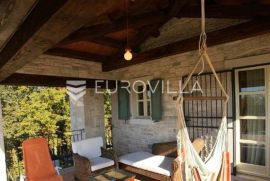 Istra, Sveti Lovreč - Prekrasna kamena vila s bazenom, Sveti Lovreč, Kuća