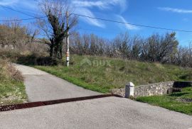 CRIKVENICA, BRIBIR - građevinsko zemljište 500 m2 uz asfaltiranu cestu, Vinodolska Općina, Terreno