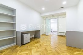 Trešnjevka, poslovni prostor 115 m2 u stambeno-poslovnoj zgradi, Zagreb, Poslovni prostor