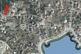 Trogir, Vinišće, atraktivno građevinsko zemljište 1209 m2, Marina, Земля