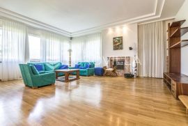 Zagreb, Šestine, najam luksuzna vila na tri etaže površine 500m2 s perivojem, Zagreb, Haus