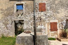 Dvije kamene kuće u nizu, Barban, Famiglia