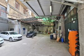 Rijeka, centar - poslovni prostor 1.290 m2, Rijeka, Immobili commerciali