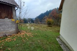 Gorski Kotar,okolica Vrbovskog, kuća uz rijeku Dobru i 6000 m2 zemljišta, Vrbovsko, Maison