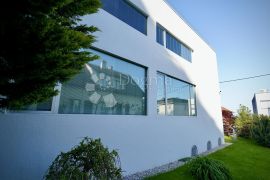 Ksaver - Naumovac, prodaja luksuzne vile 592 m², parcela 1097 m², Gornji Grad - Medveščak, Kuća