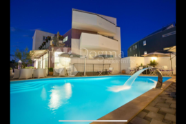 Predivan obiteljski hotel u Zadru svega 400 m od prve plaže, Zadar, Immobili commerciali