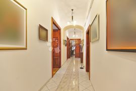 CENTAR, 188 m² ČISTOG LUKSUZA NAJAM, Rijeka, Wohnung