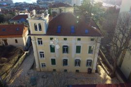 BULEVARD elitna novoadaptirana vila, Rijeka, Kuća