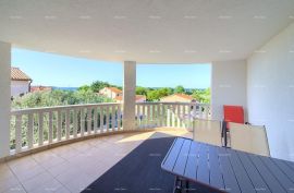 Stan Prodajemo stan sa pogledom na more u Fažani!, Fažana, Appartement