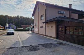 Poslovno-stambeni objekt u Sisku s Poslovnim Prostorom, Sisak, Commercial property