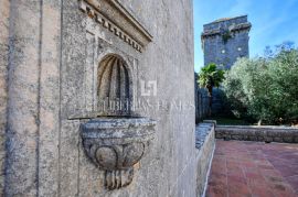 Prodaja povijesnog ljetnikovca na otoku Šipanu kraj Dubrovnika, Dubrovnik - Okolica, House