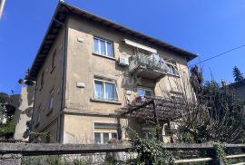 RIJEKA, BULEVARD - povijesna talijanska villa sa 3 stana, Rijeka, Casa