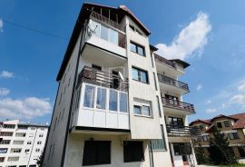 Trosoban stan Istočno Sarajevo prodaja, Istočno Novo Sarajevo, Kвартира