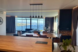 OPATIJA, CENTAR – luksuzna etaža od 300m2 u novogradnji s garažom, panoramski pogled na more, Opatija, Appartement