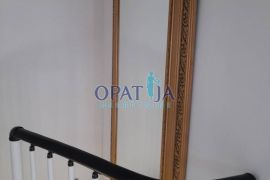 Labin, centar - vrhunski novouređeni stan (penthouse), Labin, Διαμέρισμα