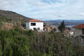 OPATIJA, CENTAR - građevinsko zemljište 3289m2 s pogledom na more za stambenu zgradu-stanove-apartmane/ obiteljsku kuću/ kuću za iznajmljivanje - odmor s bazenom, Opatija, Tierra