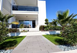 Spektakularan stan u Rovinju 300 metara od plaže, Rovinj, Διαμέρισμα