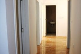 Nov četvorosoban stan sa PDV-om u centru ID#3308, Niš-Mediana, Apartamento