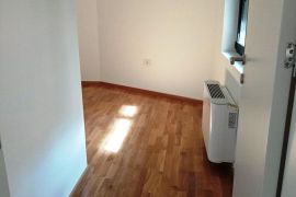 Lux, nov troiposoban stan sa PDV-om u centru ID#3287, Niš-Mediana, Flat