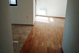 Lux, nov troiposoban stan sa PDV-om u centru ID#3287, Niš-Mediana, Flat