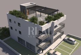 Atraktivan dvosoban stan u izgradnji sa krovnom terasom u Okrugu Gornjem!!, Okrug, Διαμέρισμα