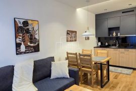 Apartman 33m2 u sklopu ApartHotela Zlatni Javor Jahorina Prodaja, Pale, Flat