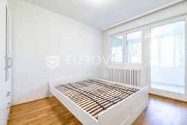 Zagreb, Travno funkcionalan trosoban stan 65 m2, Zagreb, Apartamento