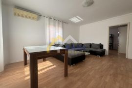 Novi moderan stan za radnike u Dubravi, Gornja Dubrava, Wohnung
