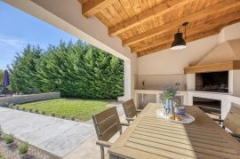 Lijepa kuća za odmor na prodaju, Tinjan, Istra, Tinjan, Kuća