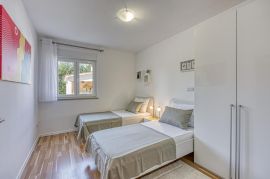 Lijepa kuća za odmor na prodaju, Tinjan, Istra, Tinjan, Kuća