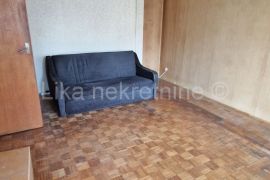 ZAGREB - Jednosoban stan za adaptaciju - UTRINE - 1. kat - 32m2, Zagreb, Flat