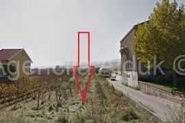 Imotski Vinjani Donji 800 m2 građevinsko + 11100 m2 poljoprivredno, Imotski, Terreno