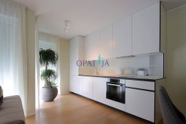 Opatija-Ičići luksuzni stan, prizemlje 2S+DB, 128.07 m2, Opatija - Okolica, Apartamento