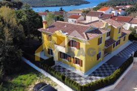 Izuzetna villa - 300 metara od mora - Banjole !, Medulin, Σπίτι