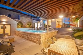 Prodaja ekskluzivne moderne vile s bazenom, Dubrovnik, Kuća
