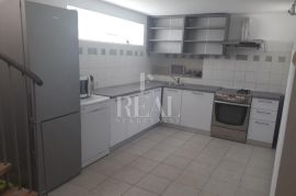Prodaja dvoetažnog stana na Grpcima 3S+DB  145 M2, Rijeka, Appartment