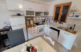 Karin Donji - kuća s 3 apartmana, otvoreni pogled na more! 266000€, Benkovac, Kuća
