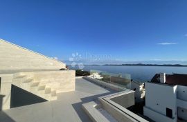 Kožino, 30 m od mora, penthaus, krovna terasa, sauna + bazen, Zadar - Okolica, Apartamento
