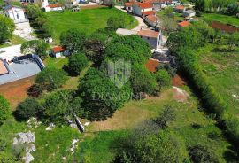 Barban, jug Istre, imanje sa kućom i 3 pomoćna objekta, Barban, Haus