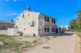 Poreč, okolica, obnovljena autohtona istarska kamena kuća u mirnom mjestu!, Poreč, Famiglia