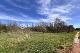 Istra, Loborika - 2796 m2 zemljišta uz prometnicu, Marčana, Zemljište