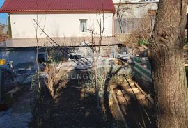 Bribir-Crikvenica-Kuća s vrtom, Vinodolska Općina, House