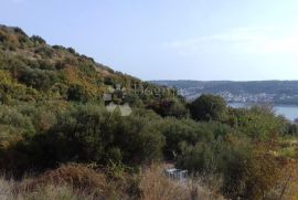 Poljoprivredno zemljište, Trogir, Arazi