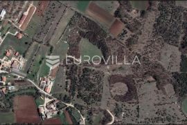 Istra, Svetvinčenat - prostrano mješovito zemljište s projektom i dozvolom, mirna lokacija 27277 m2, Svetvinčenat, Terra