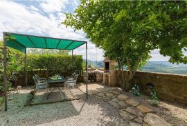 Motovun, okolica! šarmantna kamena kuća s panoramskim pogledom i bazenom!, Motovun, Σπίτι