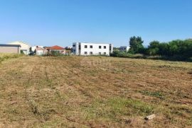 ZADAR, VRSI - Građevinsko zemljište od 500 m2, Vrsi, Terreno