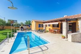 Kuća za odmor s bazenom, Vižinada, Istra, Vižinada, Famiglia