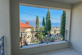 OPATIJA, CENTAR - stan s vrtom u novogradnji u centru Opatije s garažom, pogled na more, Opatija, شقة
